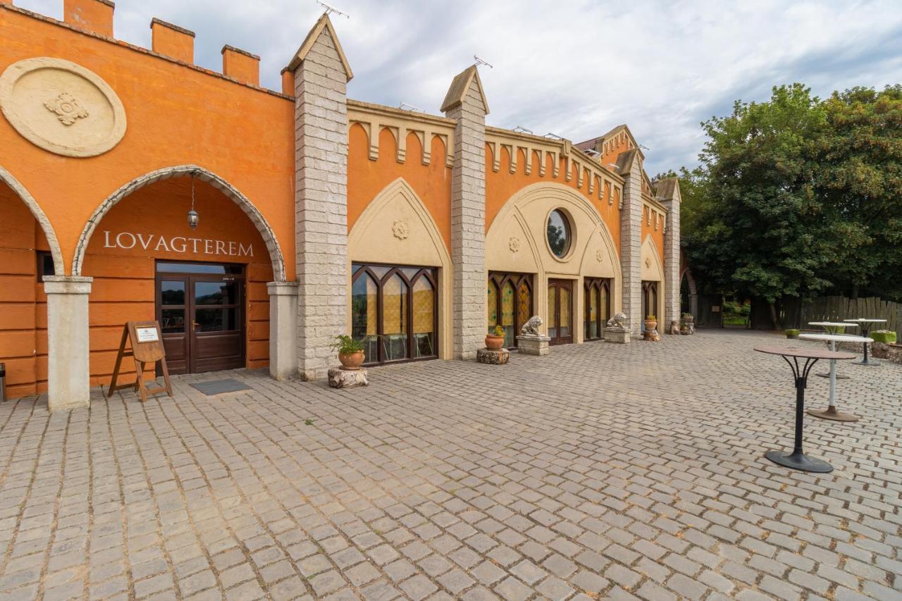 Puchner Kastelyszallo Premium Бикаль Экстерьер фото